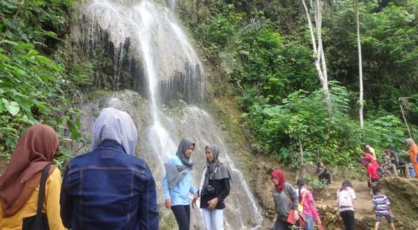 Air Terjun Curug Setawing