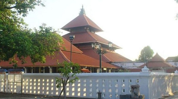 Bagian Luar Masjid