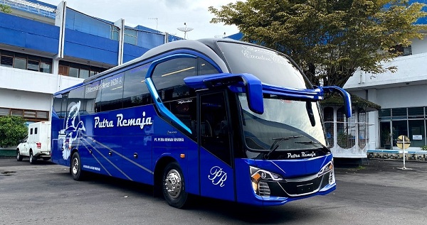 Bus Putra Remaja