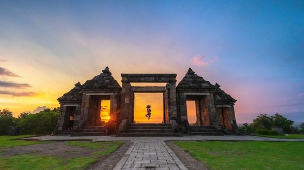 70 Tempat Wisata Sleman Terbaru & Paling Hits Candi Ratu Boko