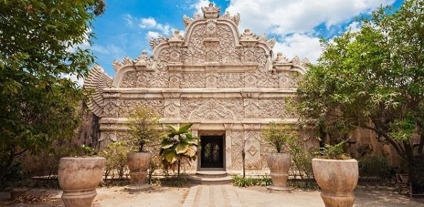 Gapura Agung Taman Sari