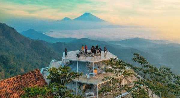 Kemolekan Pegunungan Menoreh