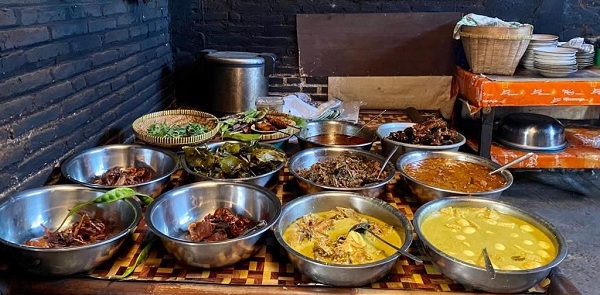 Kuliner Mangut Lele Mbah Marto