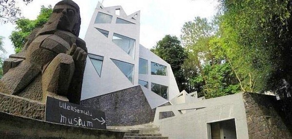 Napak Tilas Dinasti Mataram Di Museum Ullen Sentalu