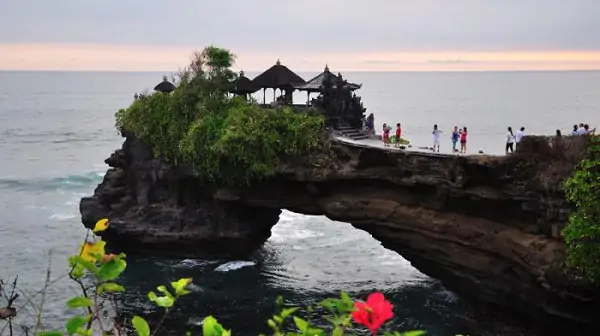 43 Tempat Wisata Di Badung Bali Terbaru Paling Hits Pantai Batu Bolong
