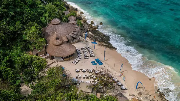 43 Tempat Wisata Di Badung Bali Terbaru Paling Hits Pantai Karma Kandara