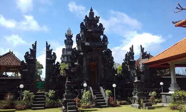43 Tempat Wisata Di Badung Bali Terbaru Paling Hits Puja Mandala Worship Complex