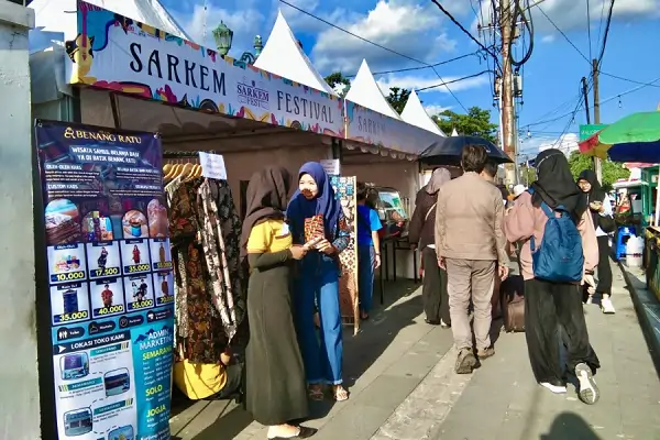 Ramai Di Akhir Pekan