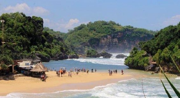 Sejarah Pantai Watu Kodok