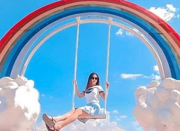 Spot Foto Di Atas Awan