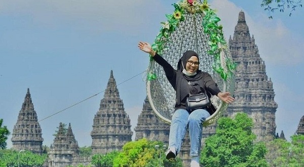 Wahana Ayunan Langit De Geyong