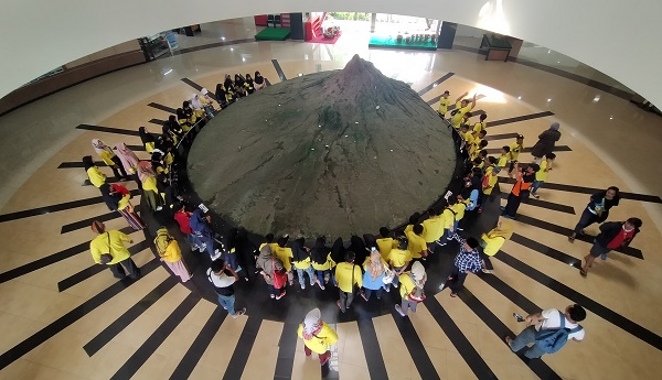 Wisata Sambil Belajar Di Museum Merapi